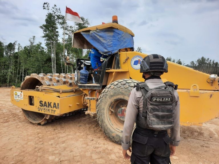 Satgas Ops Nusantara Mahakam Gelar Patroli Kamtibmas Di Sekitar Kawasan Pembangunan IKN